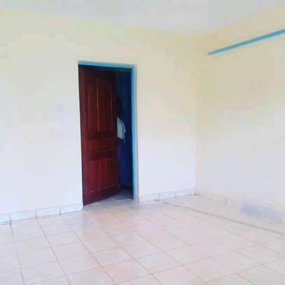 ONE BEDROOM TO LET VERY SPACIOUS image 10