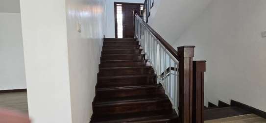 3 Bed Apartment with En Suite in Runda image 1