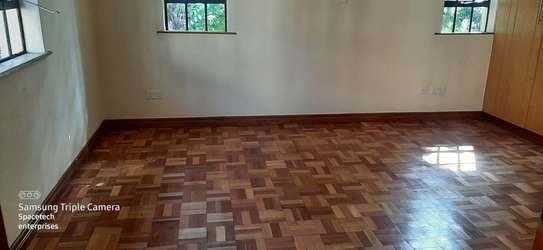 4 Bed Townhouse with En Suite in Kilimani image 4