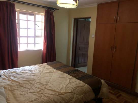 Serviced 2 Bed Apartment with En Suite in Rosslyn image 5
