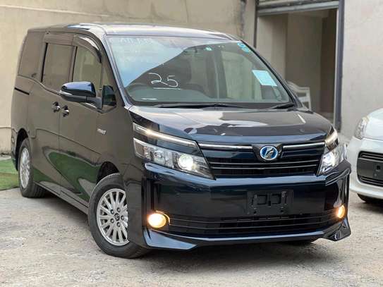 Toyota Voxy  hybrid 2018 2wd image 12