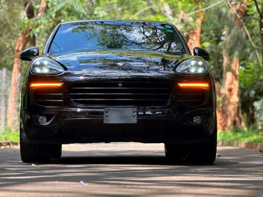 2018 Porsche cayenne image 1