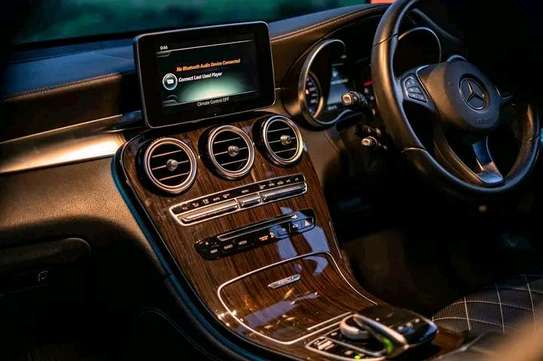 2016 Mercedes Benz GLC250 image 6