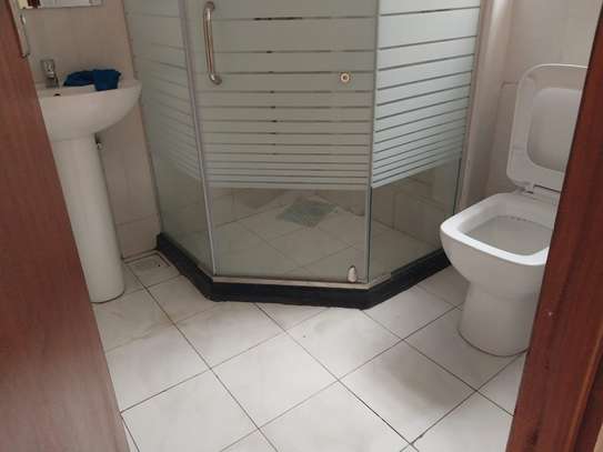 Serviced 2 Bed Apartment with Backup Generator in Kileleshwa image 2
