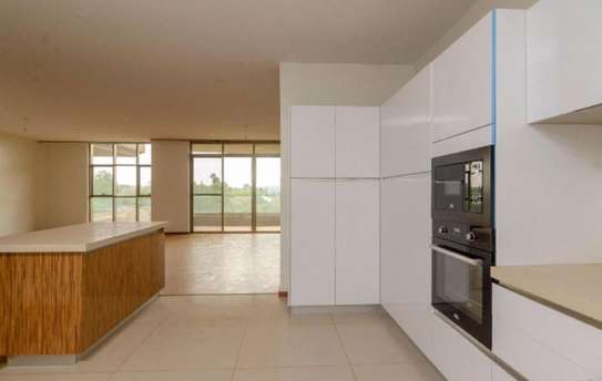 3 Bed Apartment with En Suite at Westlands image 11