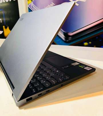 Lenovo YogaBook 9i x360 convertible PC image 3