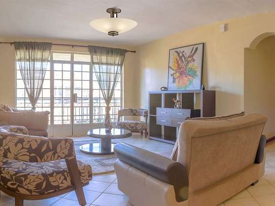 3 Bed Apartment  in Riruta image 7