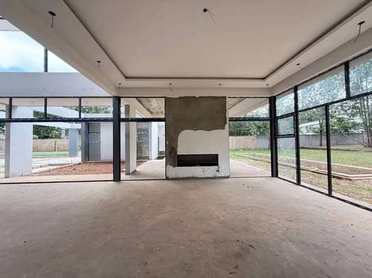 5 Bed Townhouse with En Suite in Karen image 6