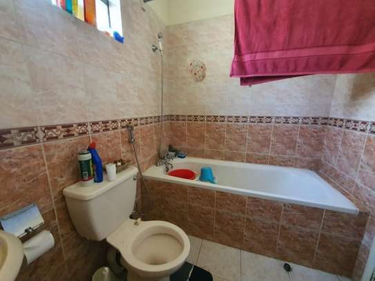 3 Bed Apartment with En Suite at Rhapta Road image 10