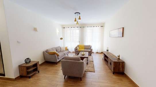 Executive 3 Bedroom Apartment All en-suite + dsq for Rent image 5