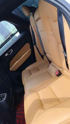 Volvo XC60 D4  4wd sunroof image 9