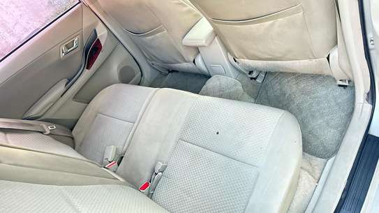 Toyota premio KCE image 4