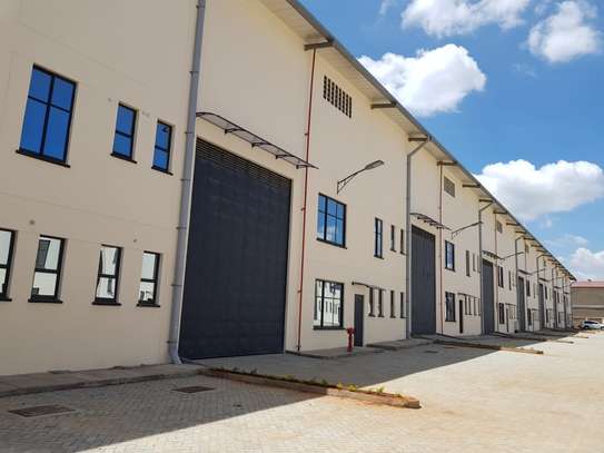 11,500 ft² Warehouse with Parking in Mombasa Road image 2