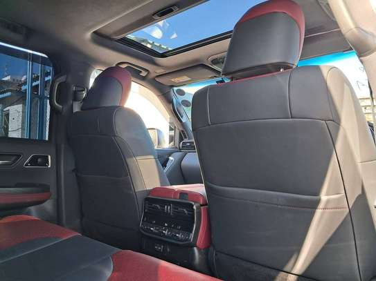 Toyota prado GR sport 2021 image 7