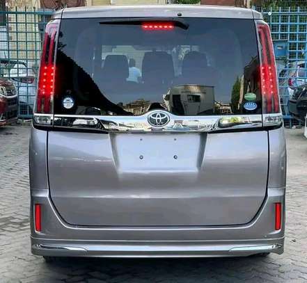Toyota Noah WXB Grey 2018 image 9