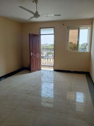 2 BEDROOMS APARTMENT TO LET IN BOMBOLULU ESTATE image 12