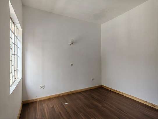 2 Bed Apartment with Parking at Near The Hub image 8