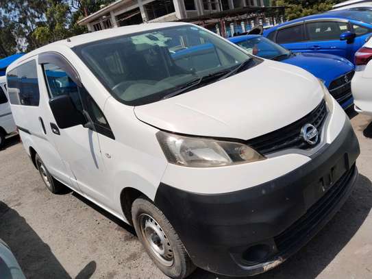 Nissan NV200 white on sale image 4