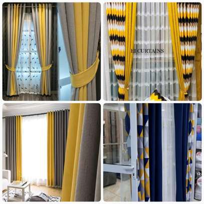 Curtains and sheers image 1