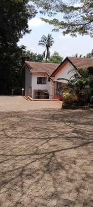 Commercial Property with Parking in Westlands Area image 2