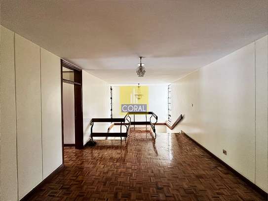 5 Bed Townhouse in Brookside image 3