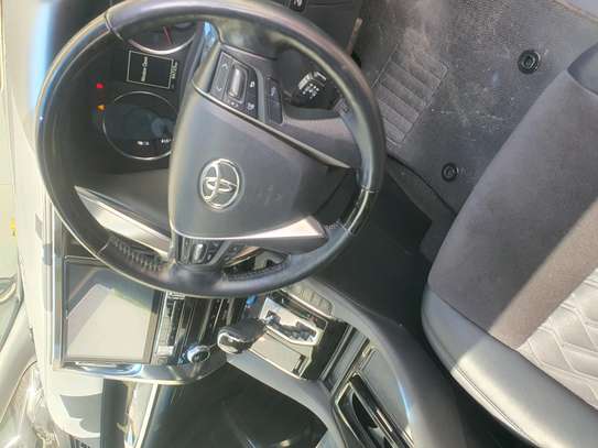 Toyota Alphard[Executive Edition] image 10