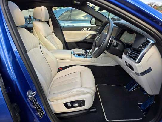 Make BMW X6 Blue colour 2020 model fully loaded. image 8