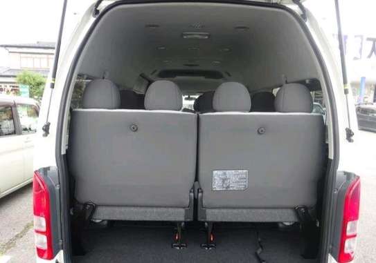 HIACE COMMUTER 9L -18 SEATER ( MKOPO/HIRE PURCHASE ACCEPTED) image 2