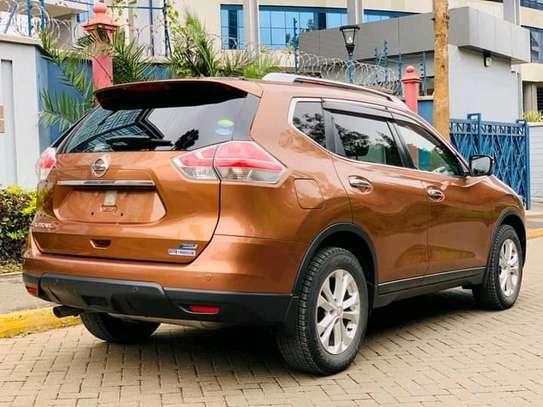 2015 Nissan xtrail selling in Kenya image 6