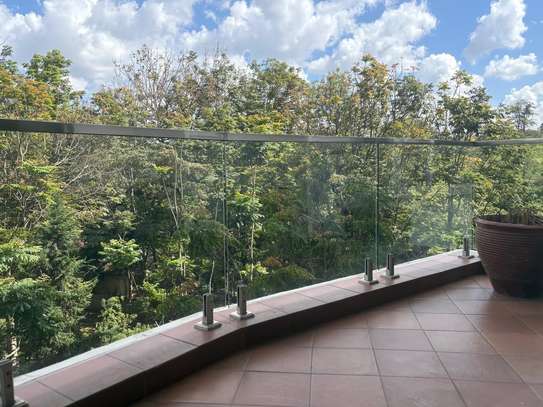 Serviced 2 Bed Apartment with En Suite in Parklands image 11