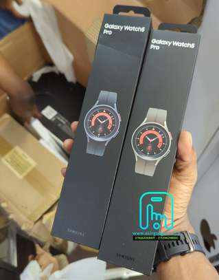 Samsung Galaxy watch 5 pro 44mm image 1