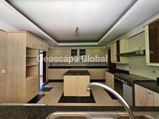5 Bed House in Lower Kabete image 12