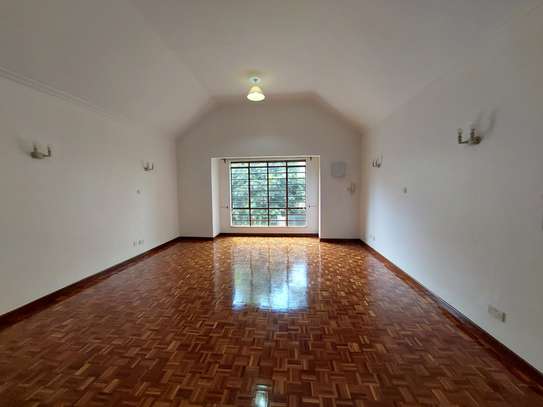 6 Bed Townhouse with En Suite at James Gichuru image 21