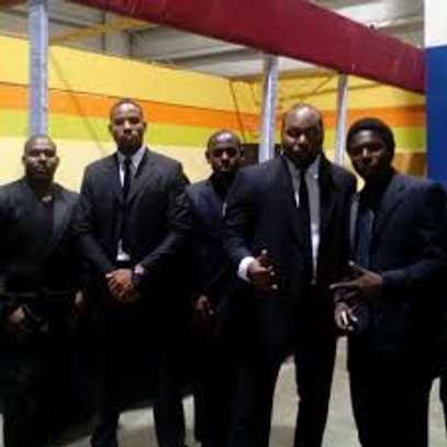 NEED A TRUSTED BOUNCER / BODYGUARD /PERSONAL SECURITY | SECURITY GUARD OR DRIVER? image 3