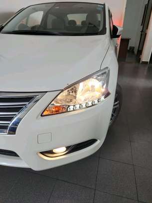 NISSAN SYLPHY NEW WITH LOW MILEAGE. image 4