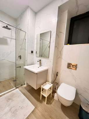 Serviced 1 Bed Apartment with En Suite at Riverside Drive image 2