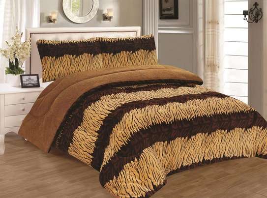 Top quality Egyptian warm woolen duvets image 7