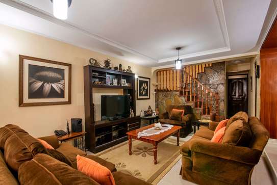 4 Bed Townhouse with En Suite in Kileleshwa image 18