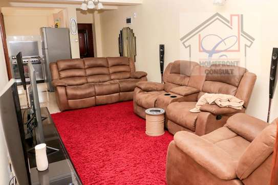 Lavishly furnished 2bedroomed apartment image 2