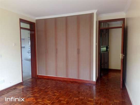 4 Bed Townhouse with Gym in Rosslyn image 21