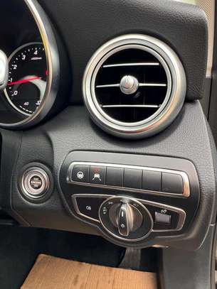 Mercedes Benz c180 image 8