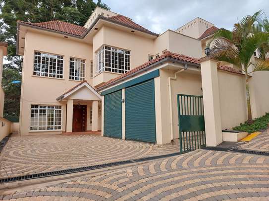 4 Bed Townhouse with En Suite at Kyuna Crescent image 28