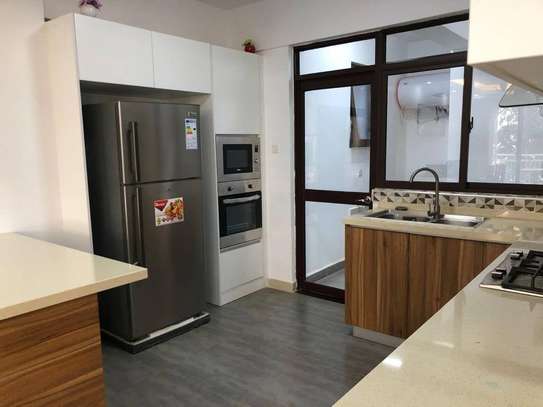 3 Bed Apartment with En Suite in Kileleshwa image 9