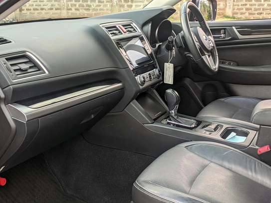 2015 Subaru Outback. Sunroof, Leather seats image 7