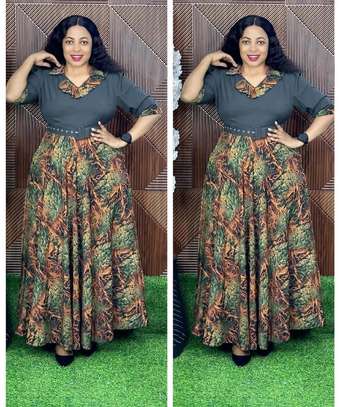 Elegant dress image 5