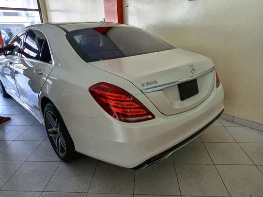 Mercedes Benz S550 pearl image 2