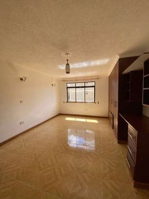 1 Bed Apartment with En Suite in Kileleshwa image 6