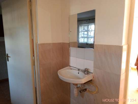 TWO BEDROOM IN KINOO VERY SPACIOUS FOR 20K image 8