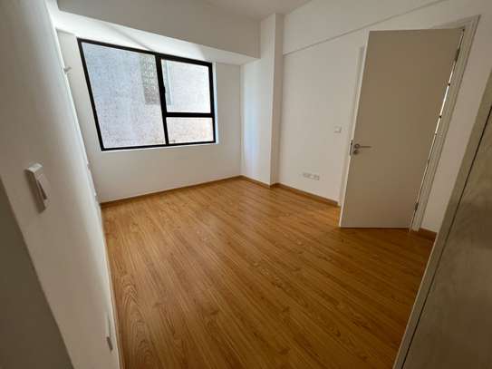 2 Bed Apartment with En Suite in Kilimani image 7