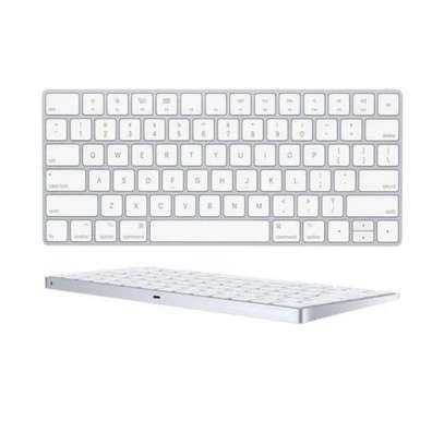 Apple Wireless Magic Keyboard 2 image 3